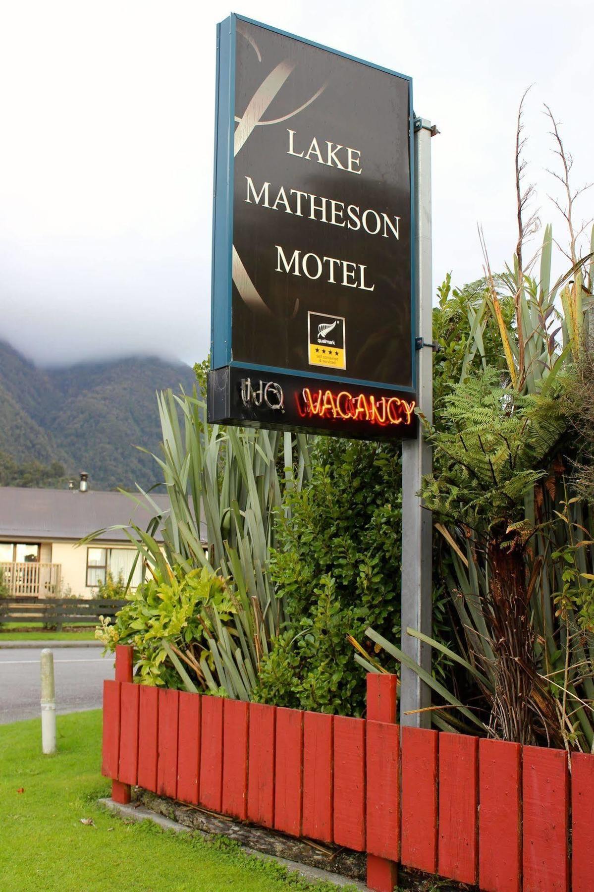 Lake Matheson Motel Льодовик Фокса Екстер'єр фото